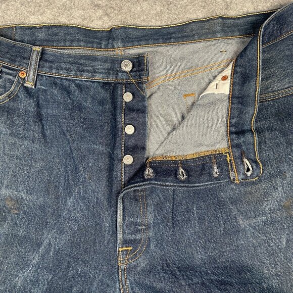 Levi's Men's 501 Straight Leg Jeans W46 L30 Classic Button Fly Denim Blue - Picture 4 of 16